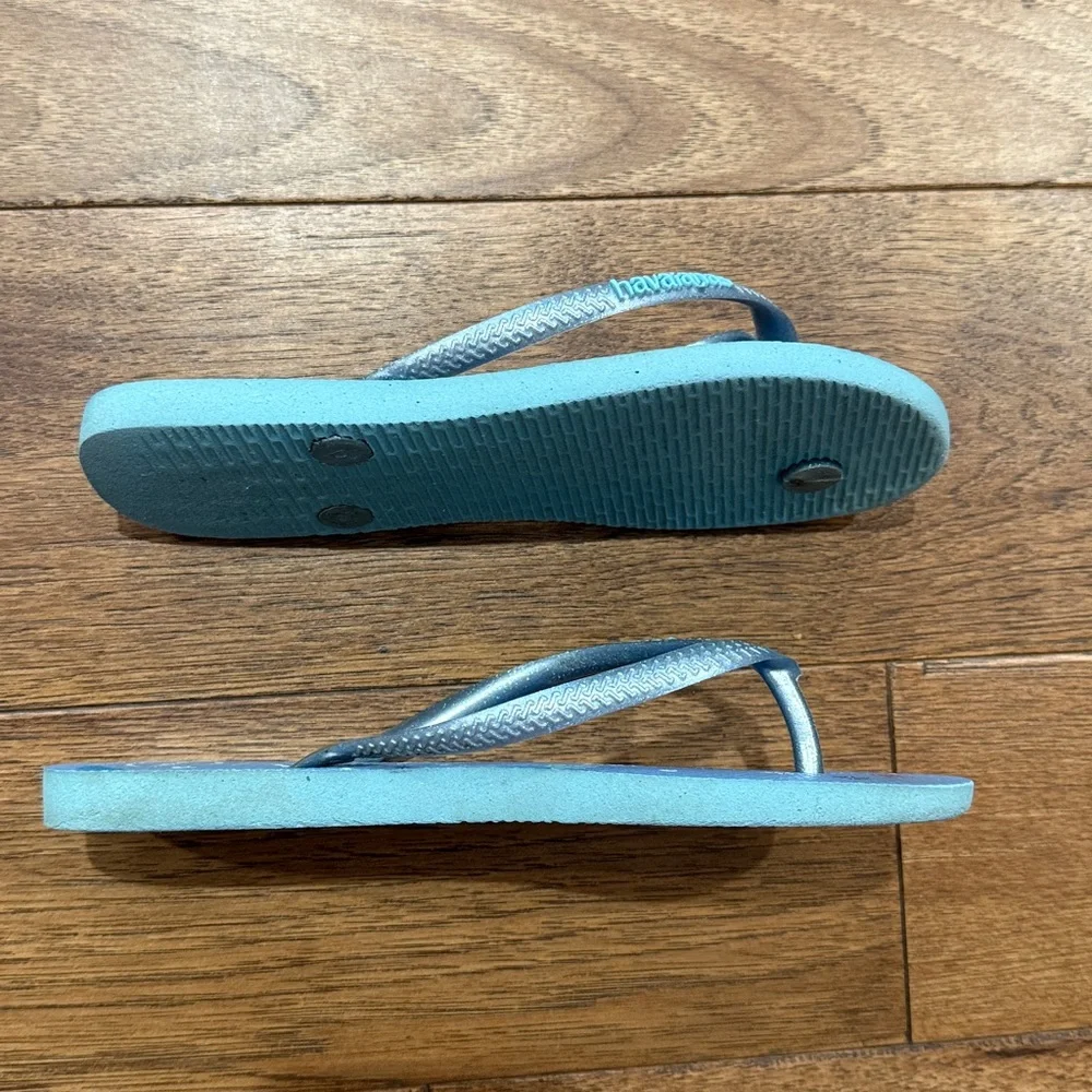 Havaianas Girls Kids Cinderella KIND TO ALL Slim Flip Flops - Size USA 2Y